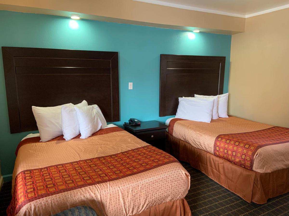 Best Motel Toledo Bagian luar foto