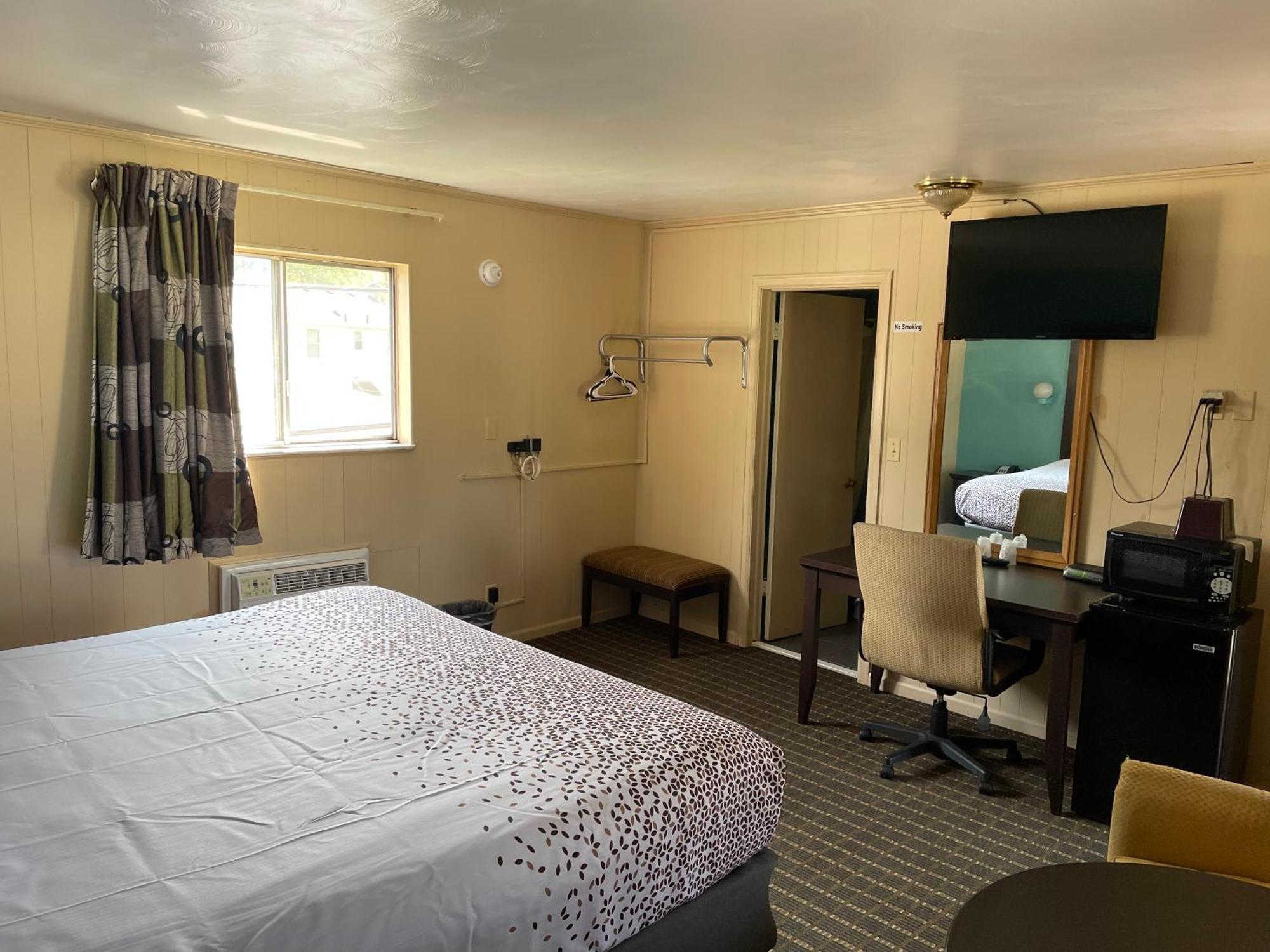Best Motel Toledo Bagian luar foto