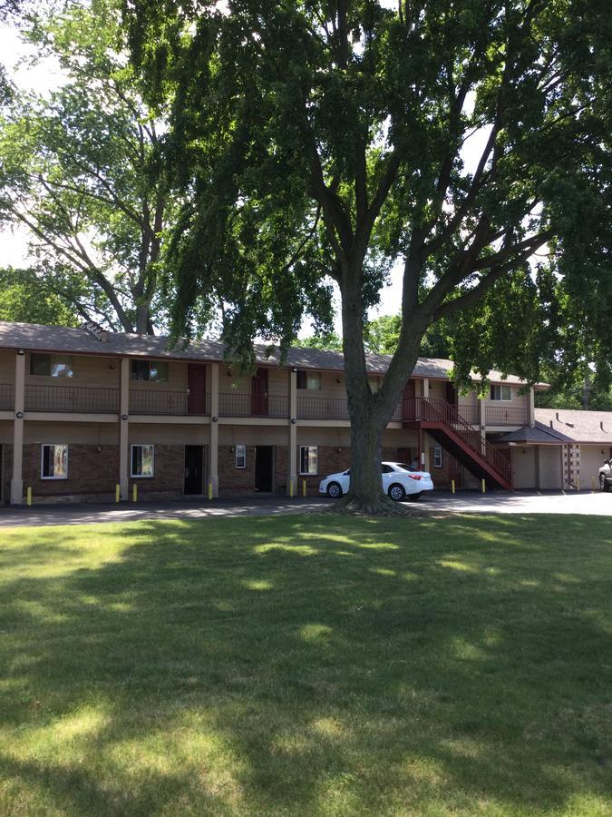 Best Motel Toledo Bagian luar foto