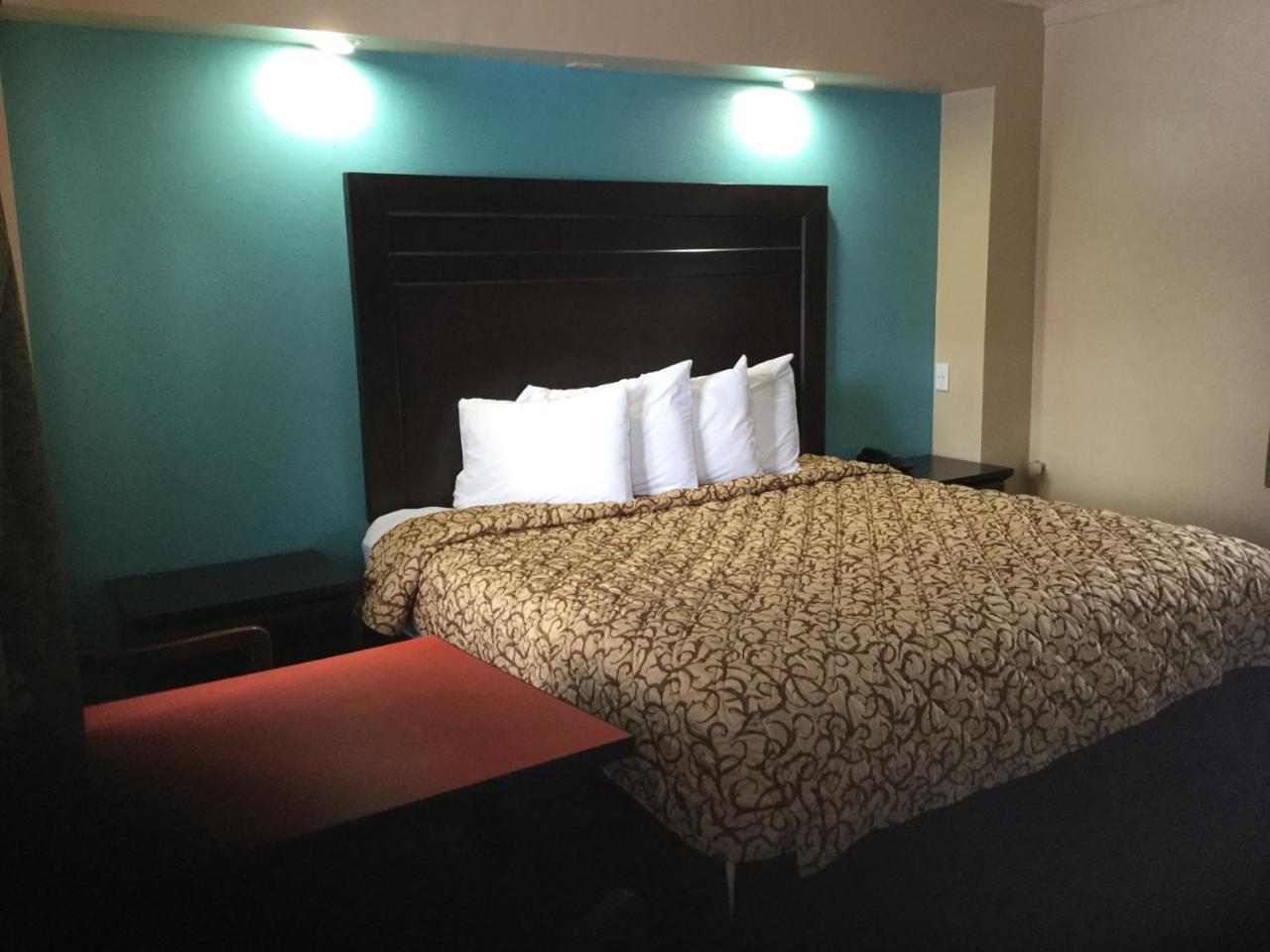Best Motel Toledo Bagian luar foto